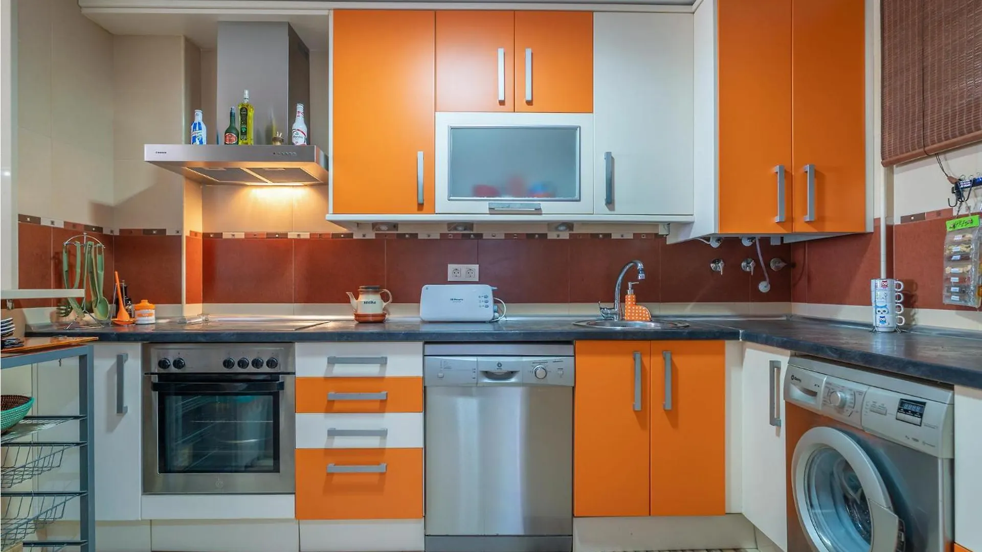 Amazing Apartment In Motril With House Sea View