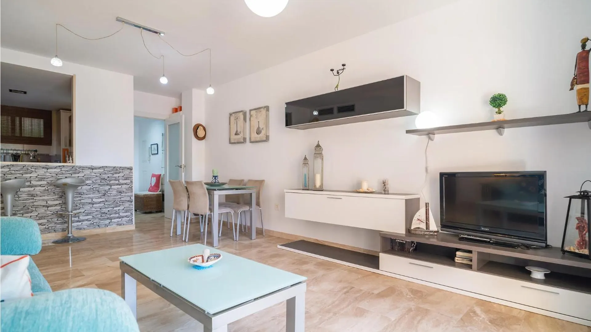 Amazing Apartment In Motril With House Sea View