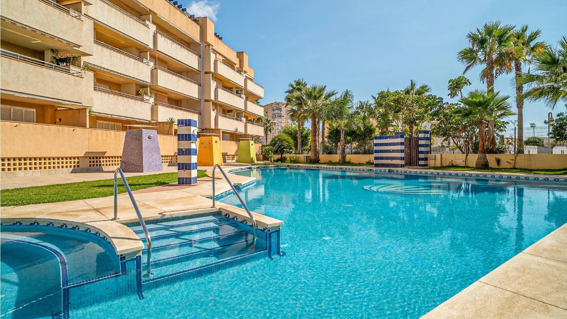 Amazing Apartment In Motril With House Sea View