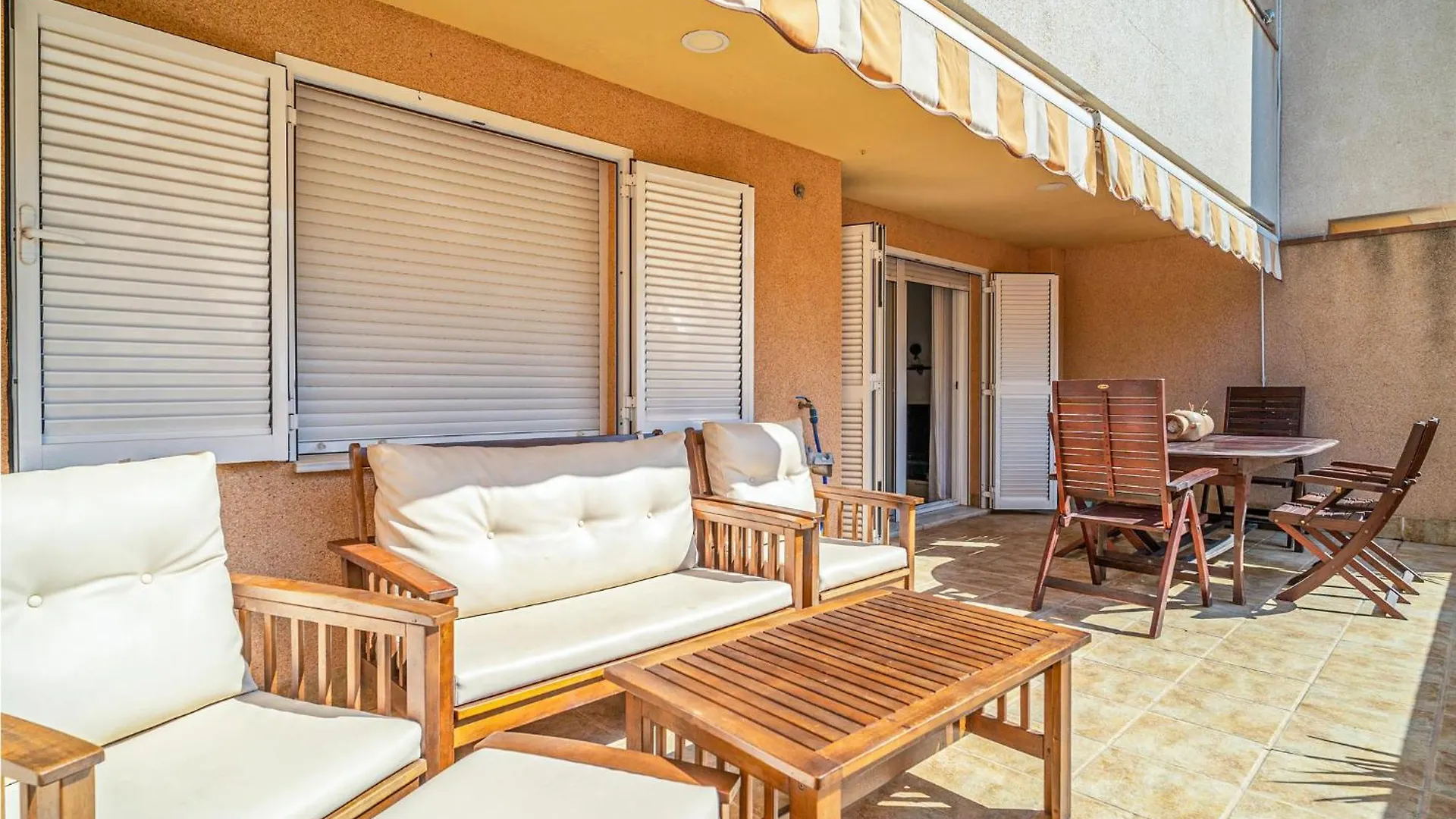 Amazing Apartment In Motril With House Sea View 0*,